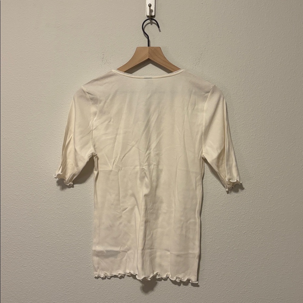 Old Navy Ruffle-Trim Ribbed Top - Picture 9 of 9